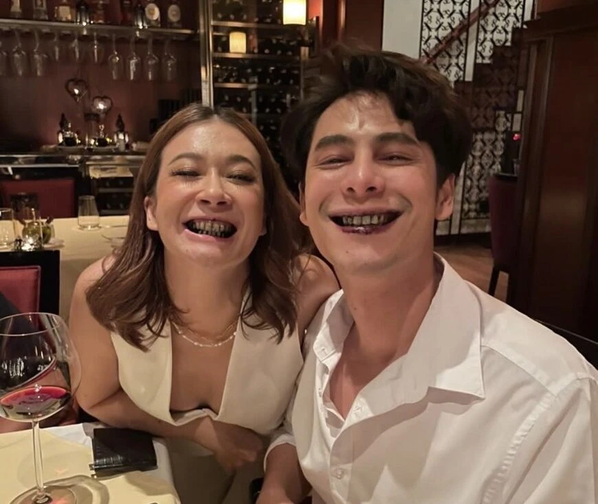 ครบรอบแต่ง 9 ปี