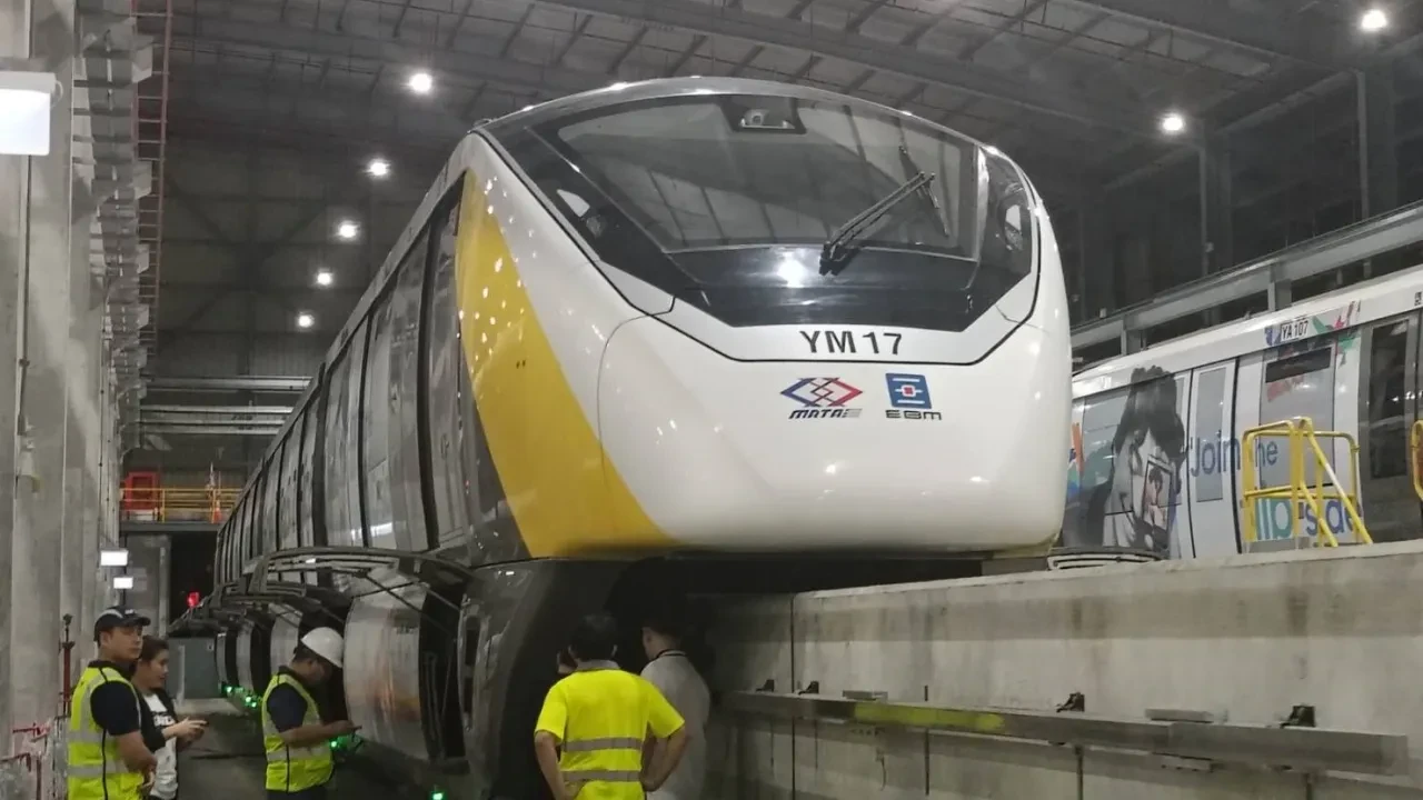 EBM แจงเหตุ "ล้อประคอง" รถไฟฟ้าสายสีเหลือง ร่วงใส่แท็กซี่ พร้อมดูแลผู้เสียหาย