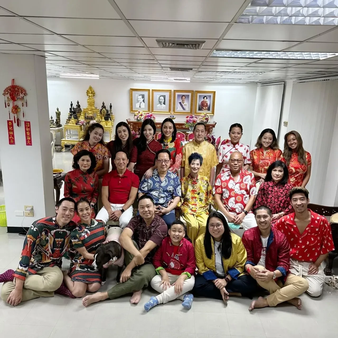 "แอริน" กับสามีไฮโซเบญจ เผยภาพอบอุ่นบ้านเบญจรงคกุล พร้อมหน้าวันตรุษจีน