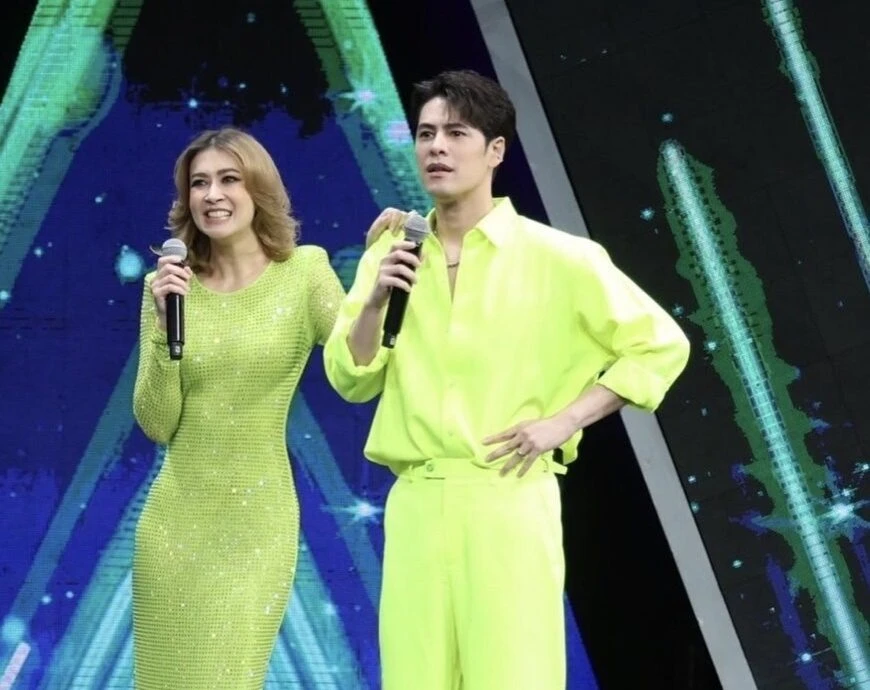 ครบรอบแต่ง 9 ปี